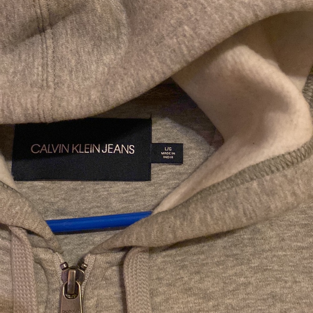 Sweater - Picture 2 of 3